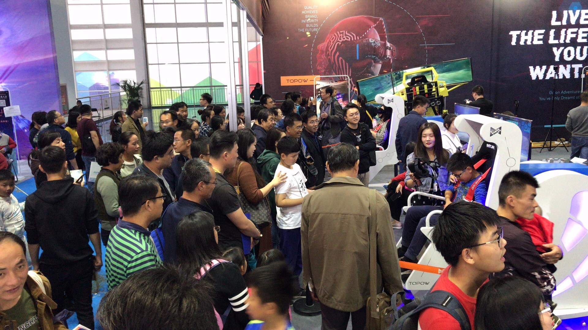 vr設(shè)備|vr加盟|vr體驗(yàn)館|VR體驗(yàn)館加盟 vr設(shè)備|vr加盟|vr體驗(yàn)館|VR體驗(yàn)館加盟