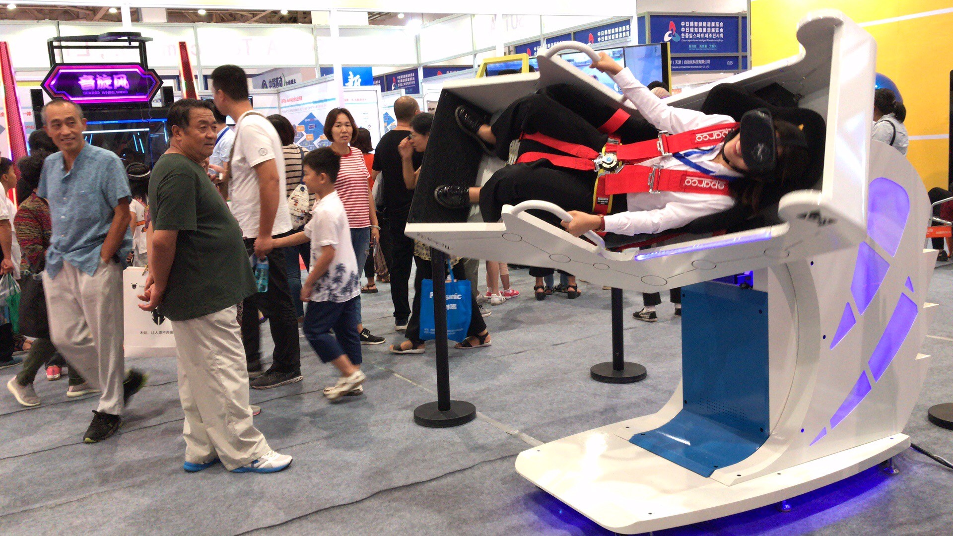 vr設(shè)備|vr加盟|vr體驗(yàn)館|VR體驗(yàn)館加盟 vr設(shè)備|vr加盟|vr體驗(yàn)館|VR體驗(yàn)館加盟